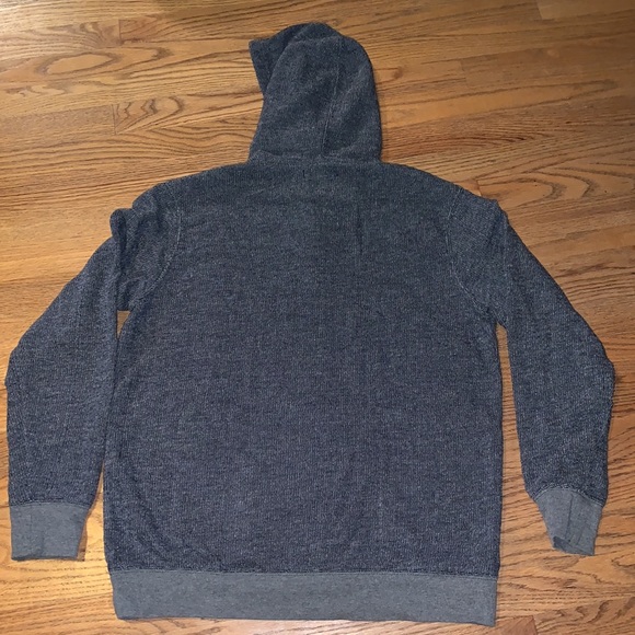 RVCA hoodie **** Make an offer **** - Picture 4 of 5